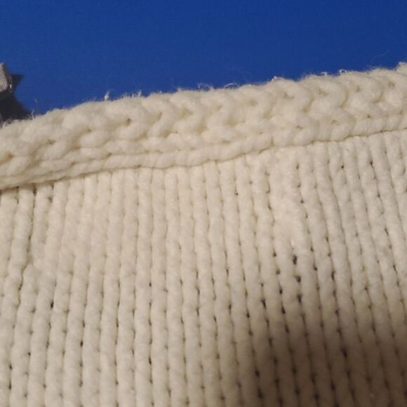 Vintage Old Navy Sleeveless V Neck Sweater - Picture 8 of 8